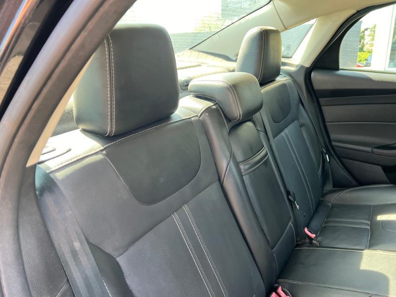 Ford Focus SE Sedan 2013