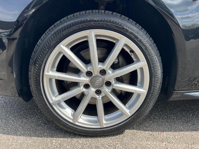 Audi A4 2.0T Sedan quattro Tiptronic 2014
