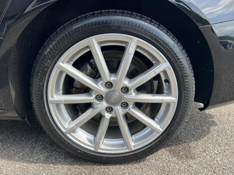 Audi A4 2.0T Sedan quattro Tiptronic 2014