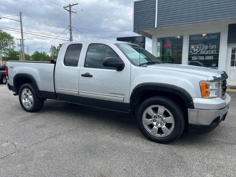 GMC Sierra 1500 SLE Ext. Cab 4WD 2011