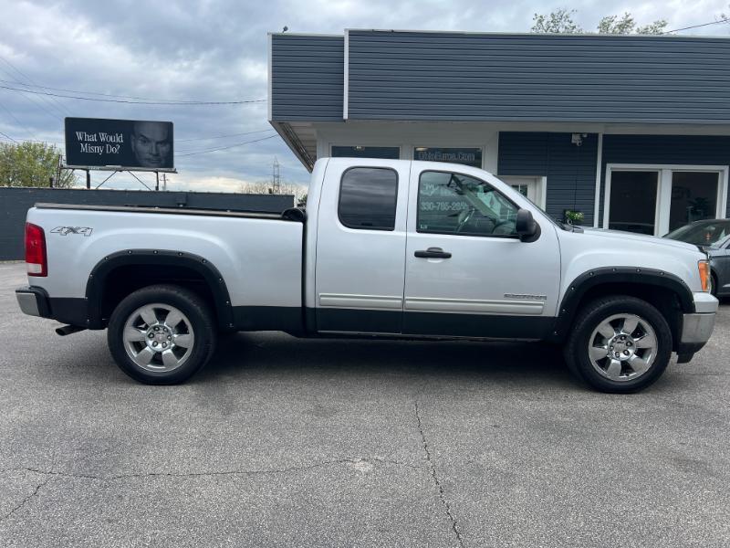 GMC Sierra 1500 SLE Ext. Cab 4WD 2011