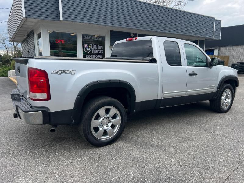 GMC Sierra 1500 SLE Ext. Cab 4WD 2011