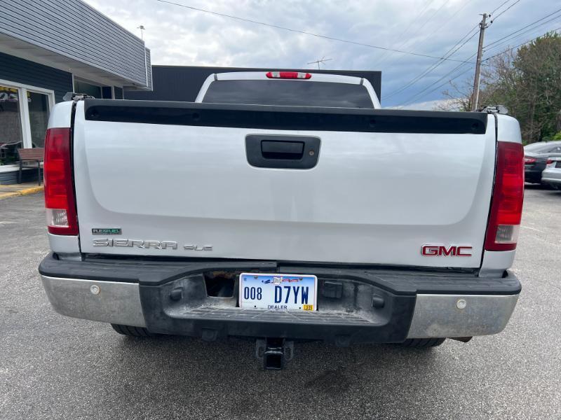 GMC Sierra 1500 SLE Ext. Cab 4WD 2011