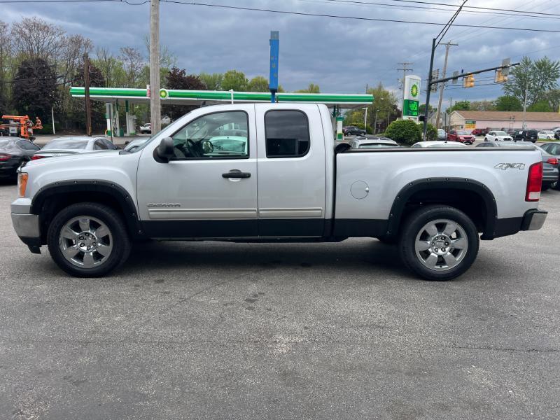 GMC Sierra 1500 SLE Ext. Cab 4WD 2011