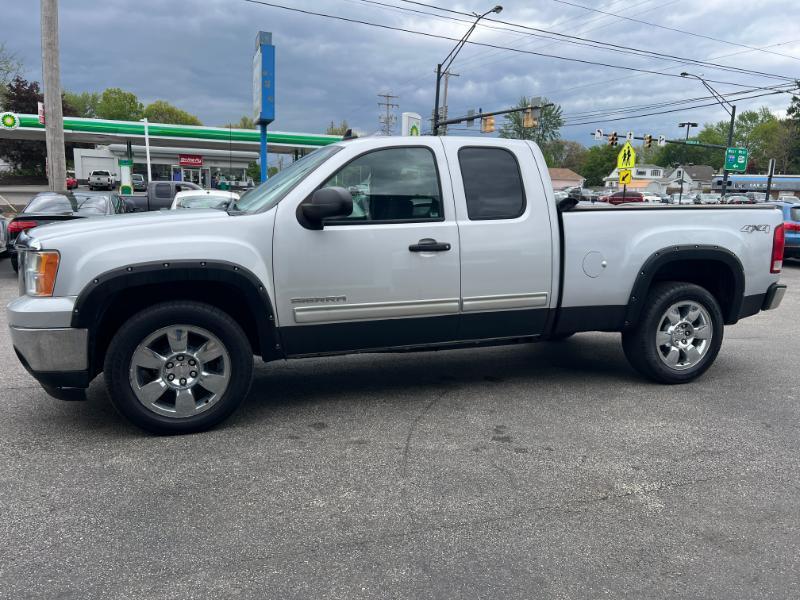 GMC Sierra 1500 SLE Ext. Cab 4WD 2011