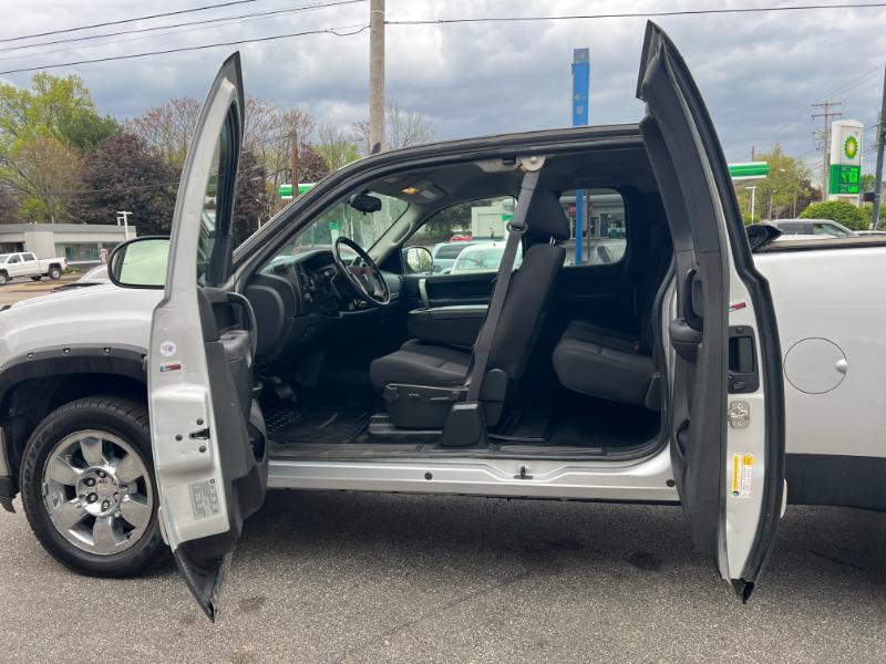 GMC Sierra 1500 SLE Ext. Cab 4WD 2011