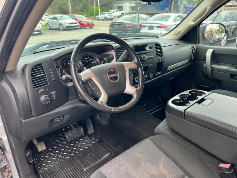 GMC Sierra 1500 SLE Ext. Cab 4WD 2011
