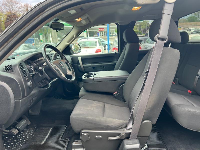 GMC Sierra 1500 SLE Ext. Cab 4WD 2011