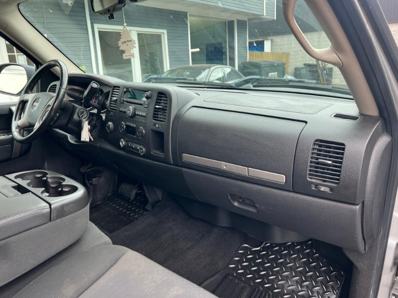 GMC Sierra 1500 SLE Ext. Cab 4WD 2011