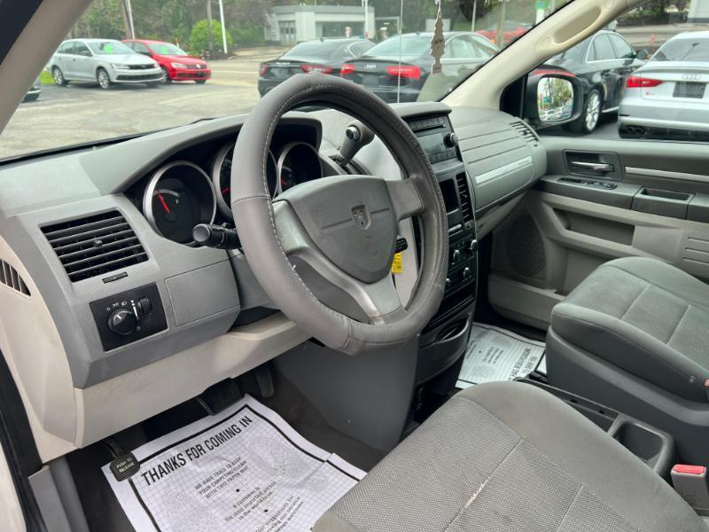 Dodge Grand Caravan SE 2009