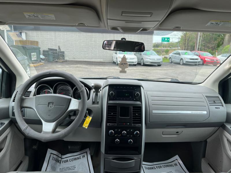 Dodge Grand Caravan SE 2009