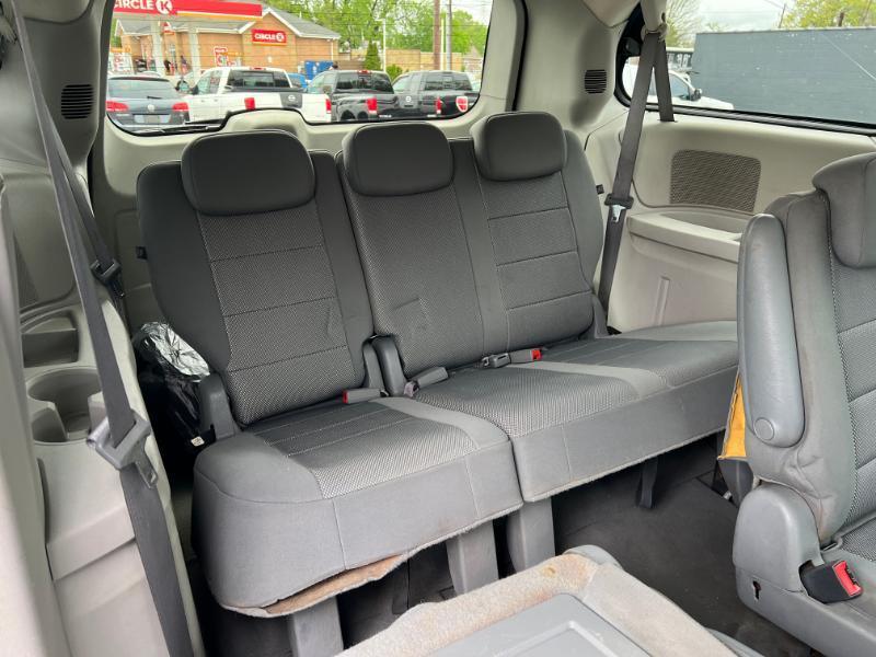 Dodge Grand Caravan SE 2009