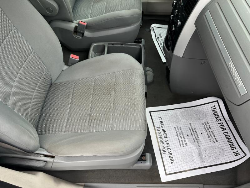 Dodge Grand Caravan SE 2009