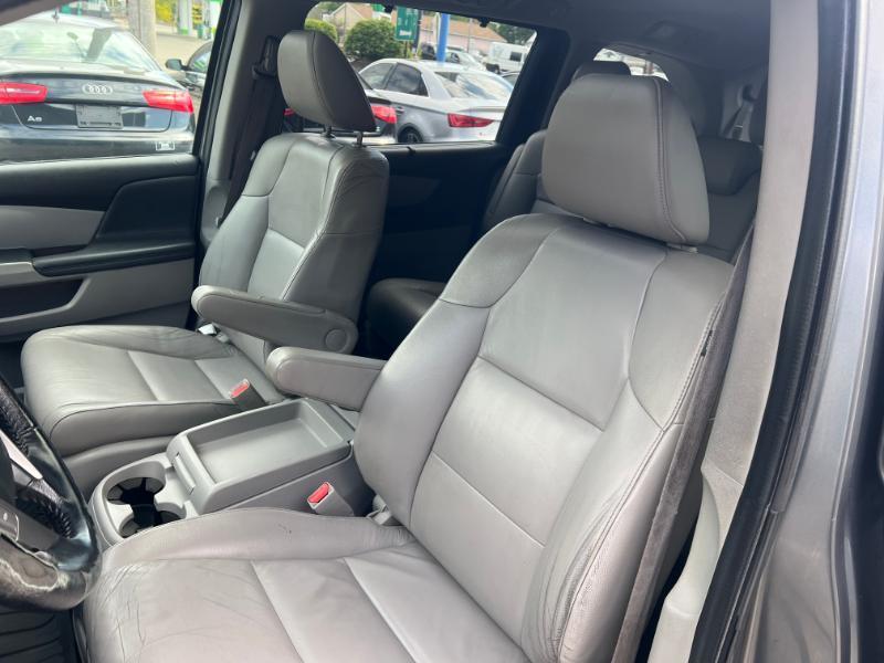 Honda Odyssey Touring 2012