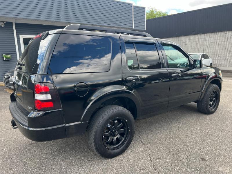 Ford Explorer XLT 4.0L 4WD 2010