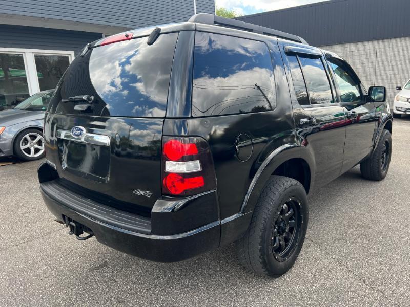 Ford Explorer XLT 4.0L 4WD 2010