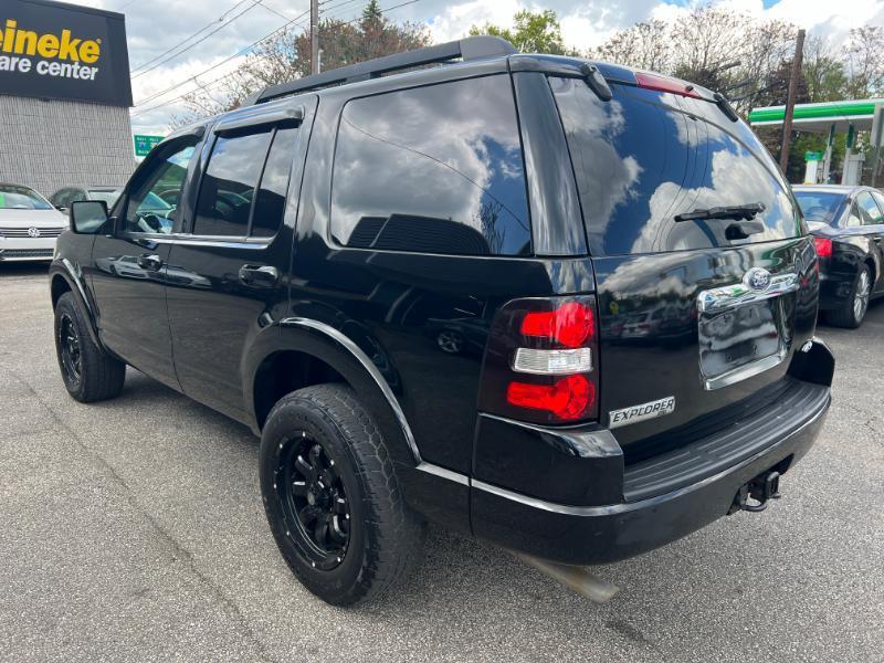 Ford Explorer XLT 4.0L 4WD 2010