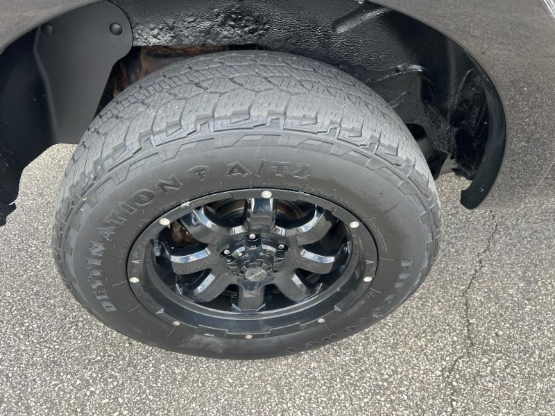 Ford Explorer XLT 4.0L 4WD 2010