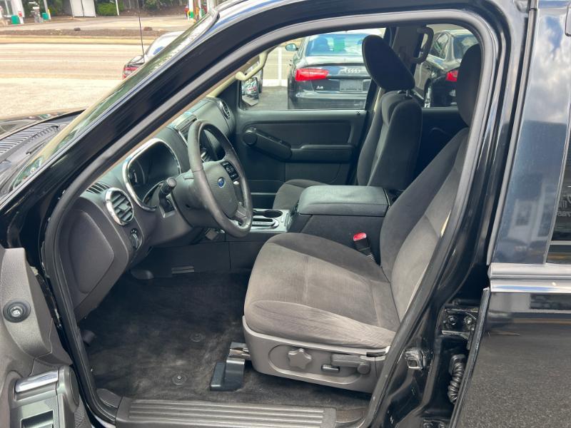 Ford Explorer XLT 4.0L 4WD 2010