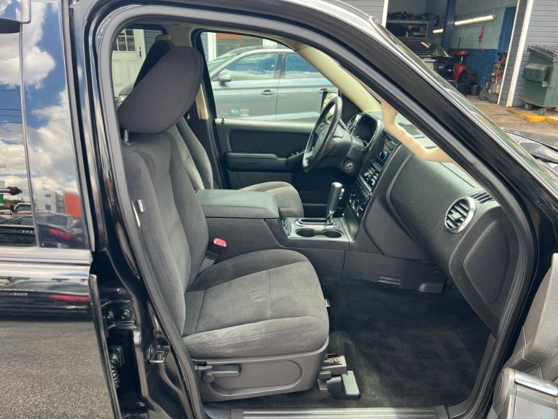 Ford Explorer XLT 4.0L 4WD 2010