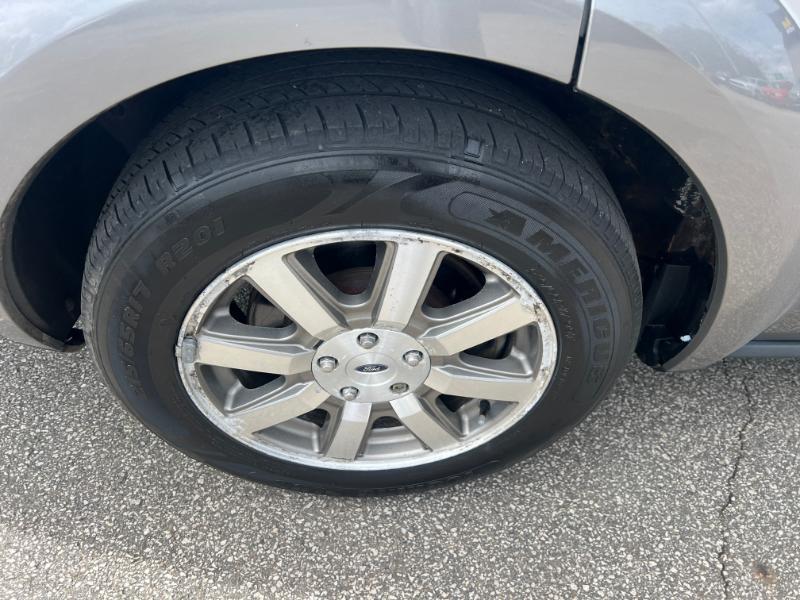 Ford Taurus X SEL AWD 2008