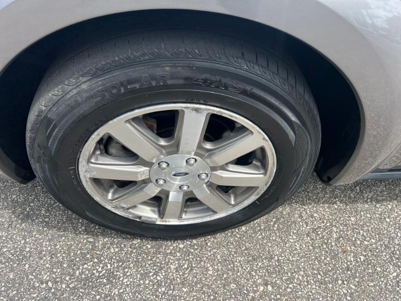 Ford Taurus X SEL AWD 2008