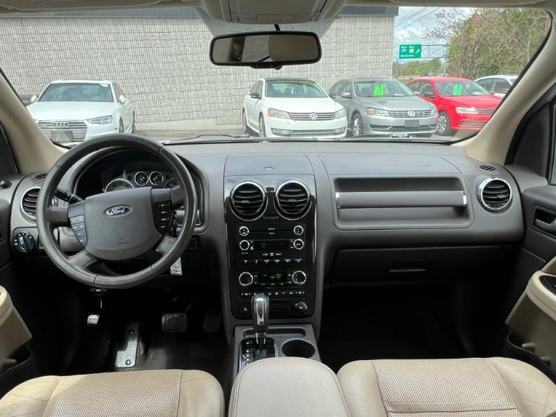 Ford Taurus X SEL AWD 2008