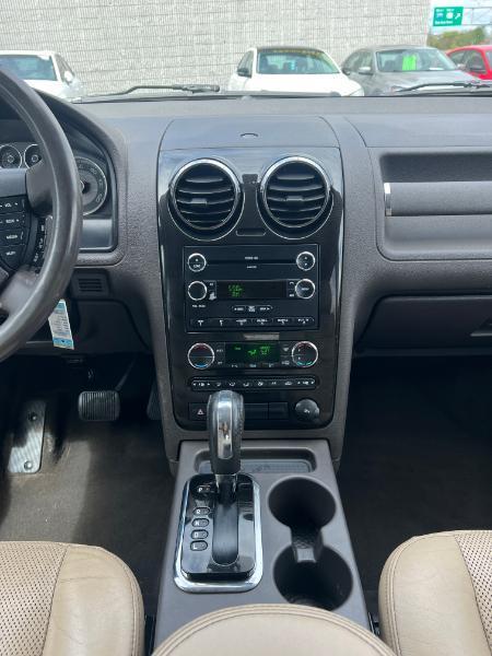Ford Taurus X SEL AWD 2008