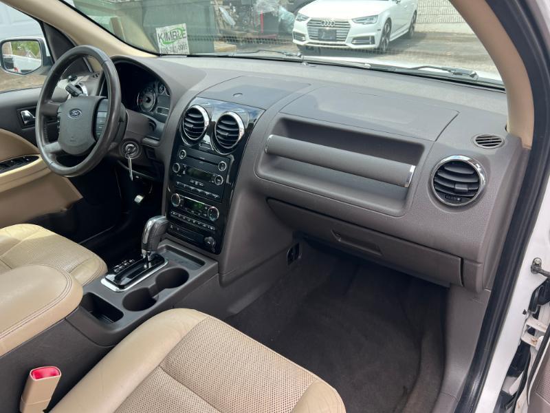 Ford Taurus X SEL AWD 2008