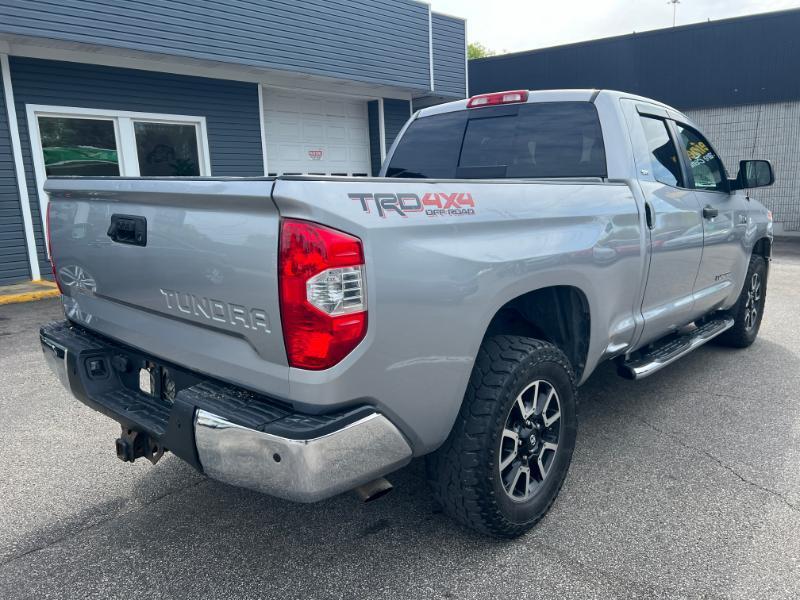 Toyota Tundra SR5 5.7L V8 Double Cab 4WD 2016