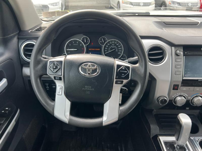 Toyota Tundra SR5 5.7L V8 Double Cab 4WD 2016