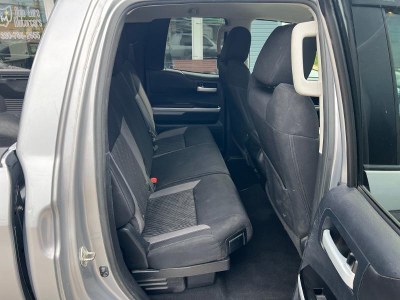 Toyota Tundra SR5 5.7L V8 Double Cab 4WD 2016