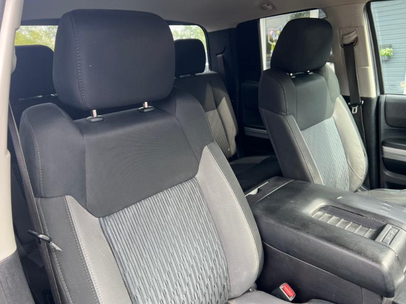 Toyota Tundra SR5 5.7L V8 Double Cab 4WD 2016