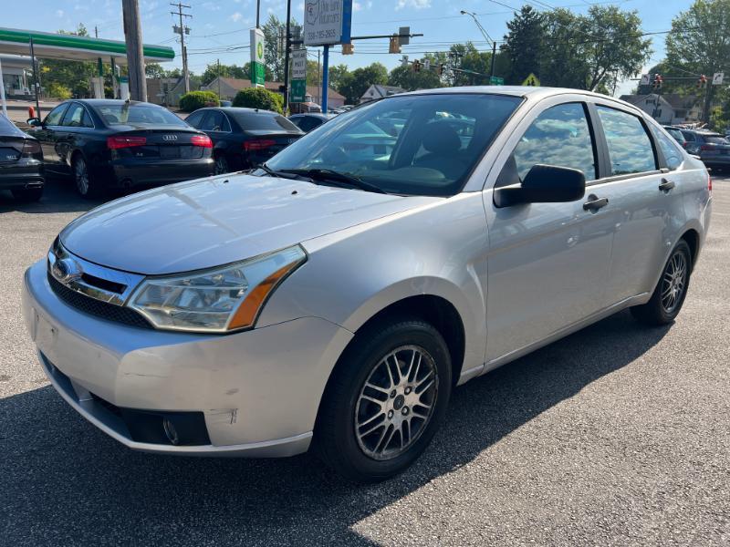 Ford Focus SE Sedan 2010