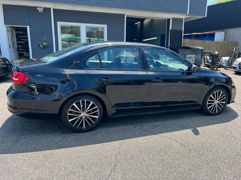 Volkswagen Jetta SE 6A 2015
