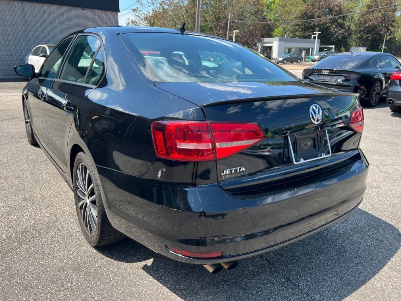 Volkswagen Jetta SE 6A 2015