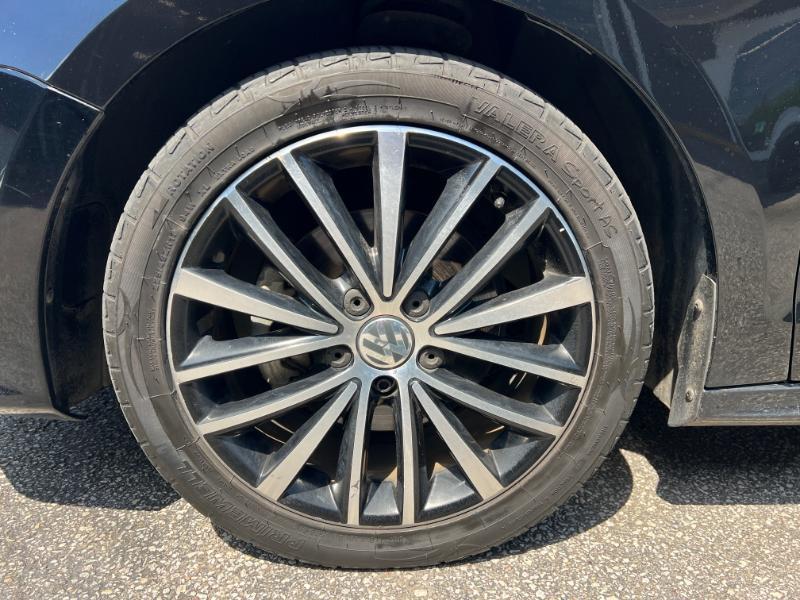 Volkswagen Jetta SE 6A 2015