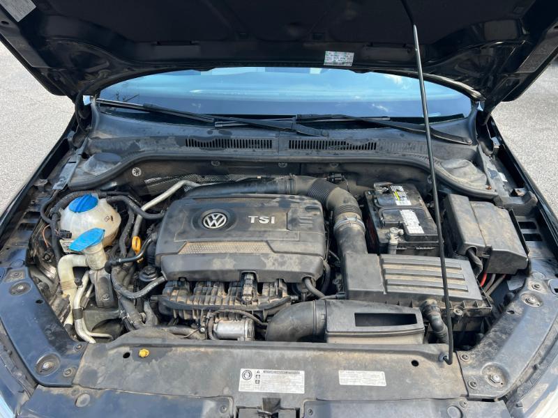 Volkswagen Jetta SE 6A 2015