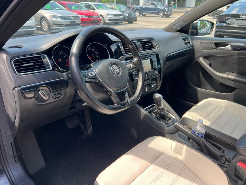 Volkswagen Jetta SE 6A 2015
