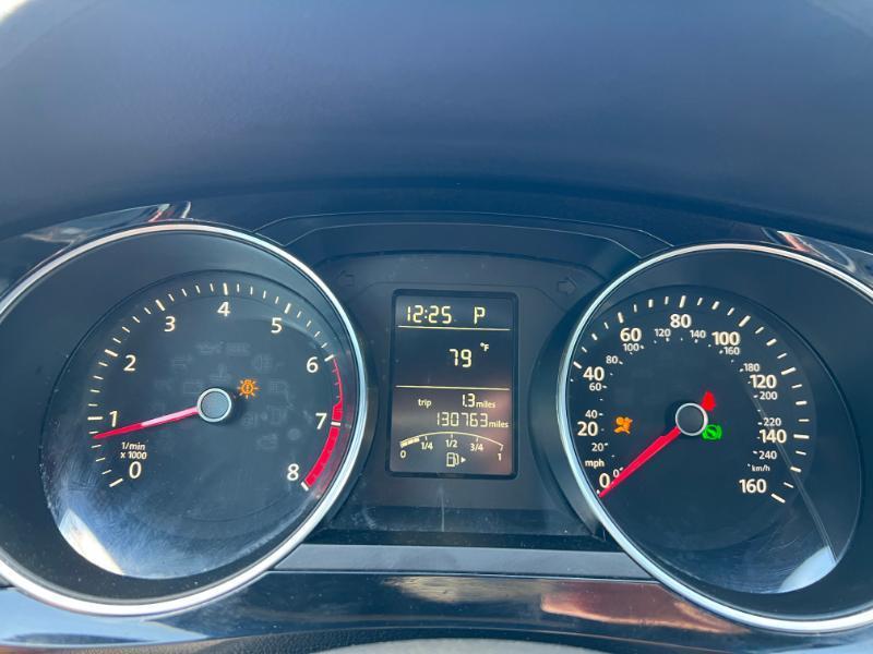 Volkswagen Jetta SE 6A 2015