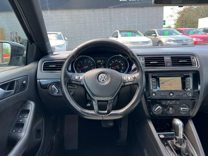 Volkswagen Jetta SE 6A 2015