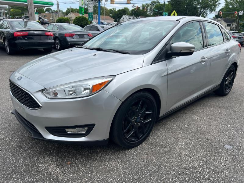 Ford Focus SE Sedan 2016