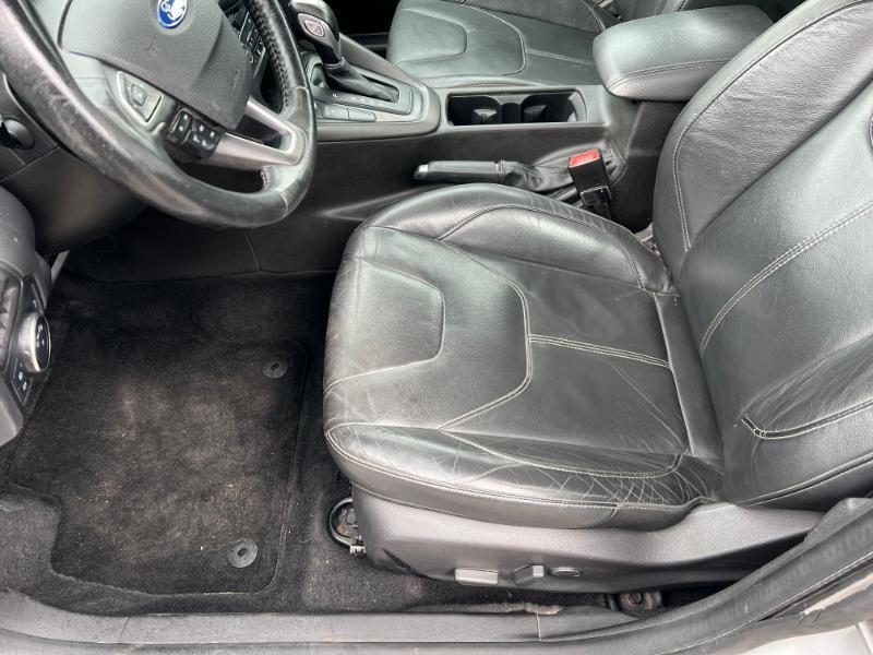 Ford Focus SE Sedan 2016