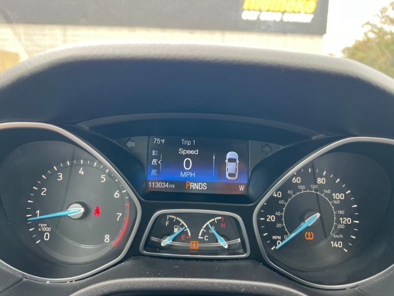 Ford Focus SE Sedan 2016
