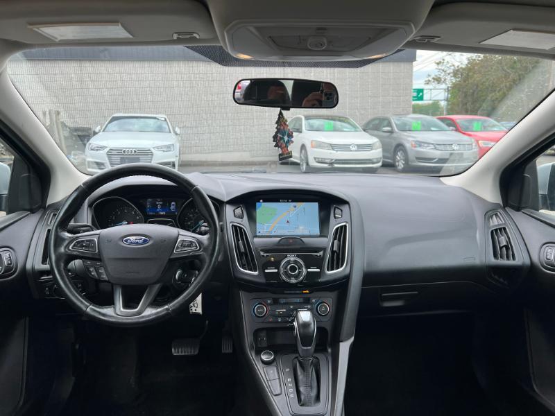 Ford Focus SE Sedan 2016