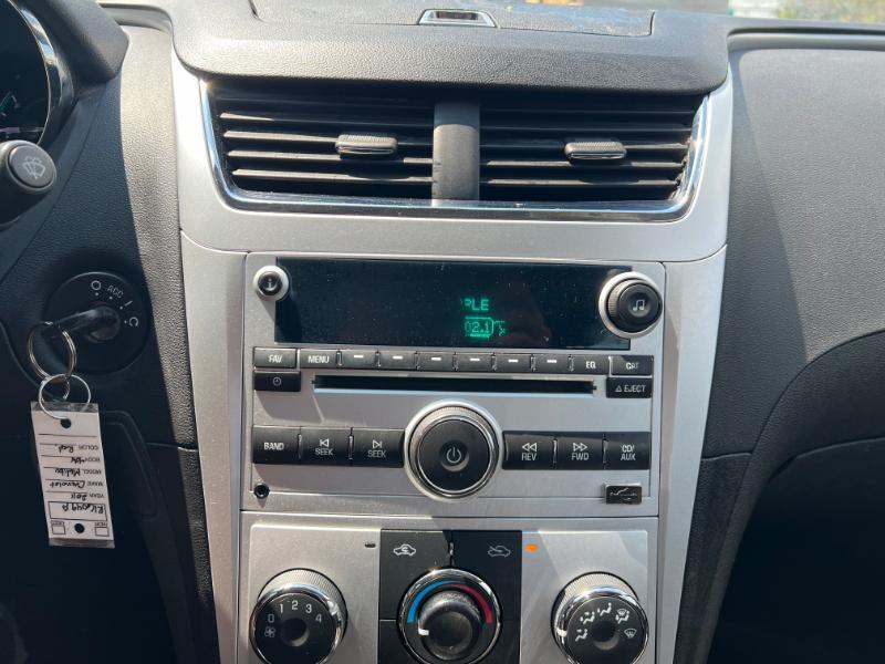 Chevrolet Malibu 1LT 2011