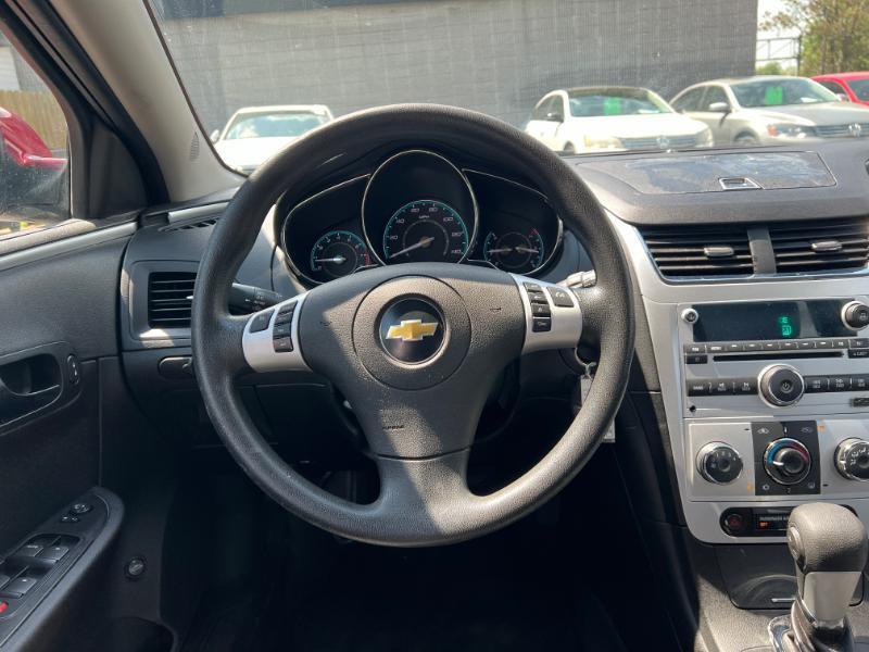 Chevrolet Malibu 1LT 2011