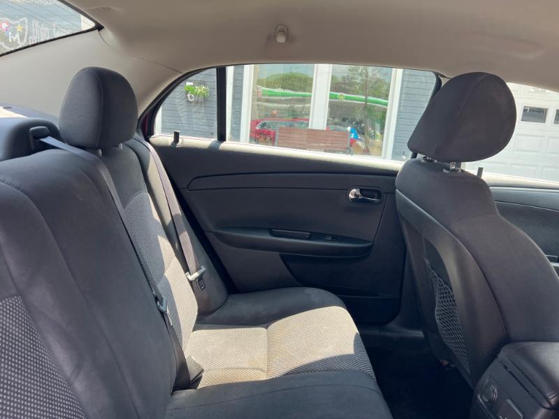 Chevrolet Malibu 1LT 2011