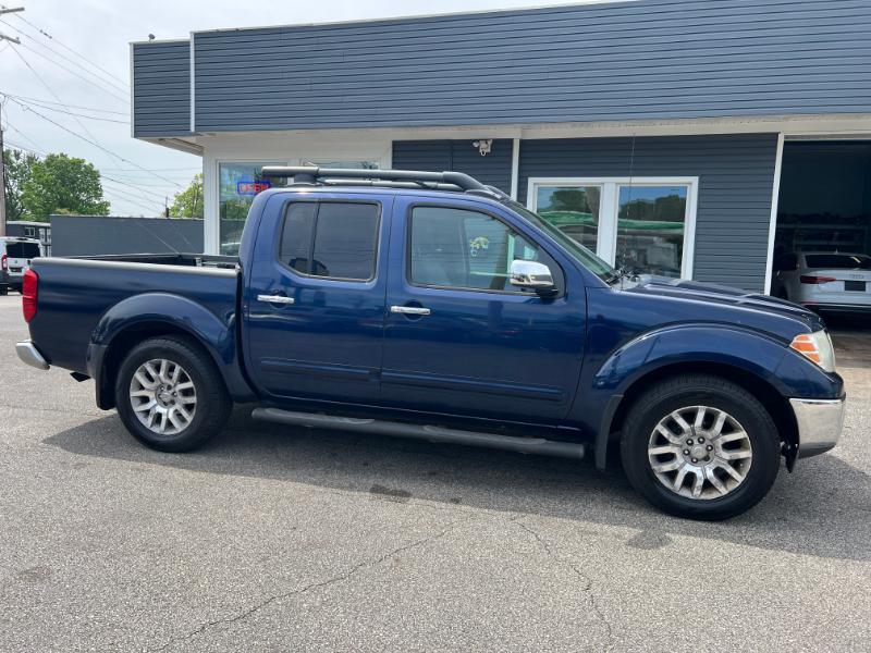 Nissan Frontier SL Crew Cab 4WD 2011
