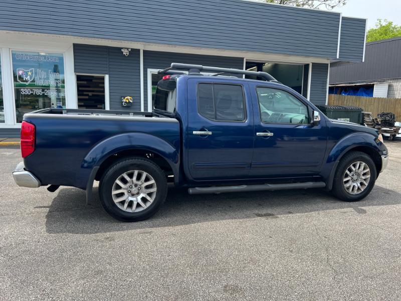 Nissan Frontier SL Crew Cab 4WD 2011